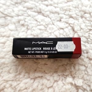 *NEW* Mac Matte Lipstick in Russian Red